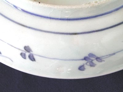 Photo3: Small plate with design of loquat, Blue Old Kutani Style, Old Imari porcelain