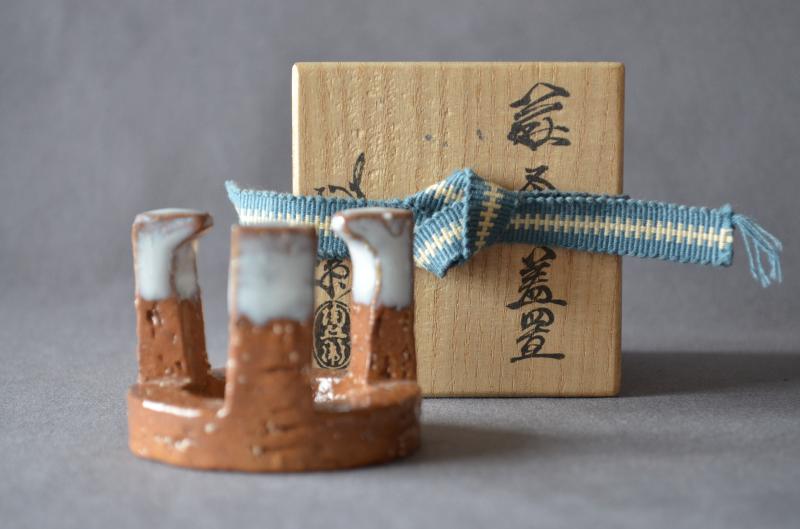 Gotoku Futaoki by the 13th Tobe Tahara, Hagi pottery