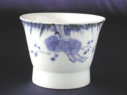 Soba soup cup with design of Japanese bush warbler and plum, Old Imari porcelain